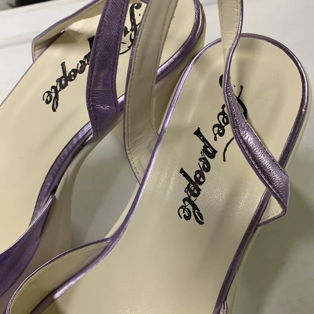 Free people Malik’s Mary Jane platform shoes new without box size Metallic 38
